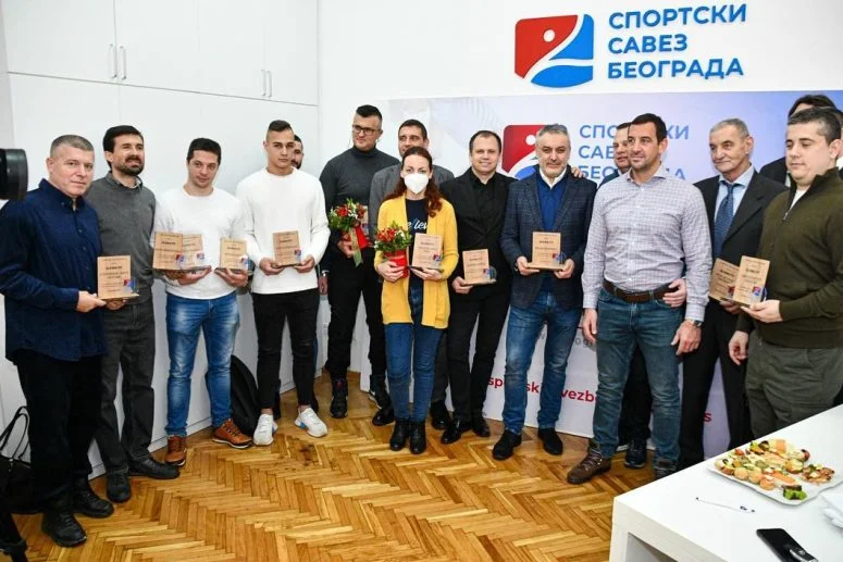 Dragan jovic milica mandic i tk galeb proglaseni za najboljeg trenera sportistkinju i najbolju organizaciju beograda